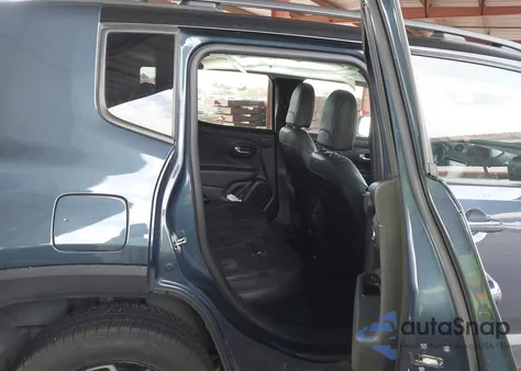 2022 Jeep Renegade Trailhawk 4X4 z USA, uszkodzony, nr VIN ZACNJDC14NPN66725